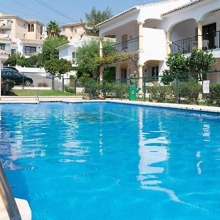 Lux 2 Kmr App Stella Blanca Met Zwembaden Airco En Zeezicht Apartman Fuengirola Kültér fotó