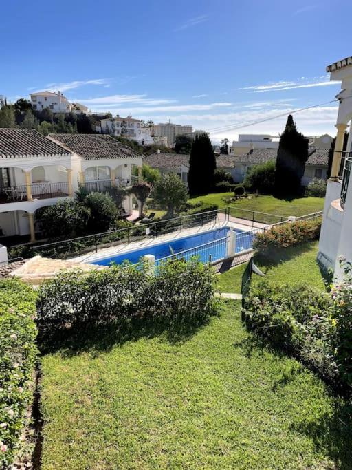 Lux 2 Kmr App Stella Blanca Met Zwembaden Airco En Zeezicht Apartman Fuengirola Kültér fotó