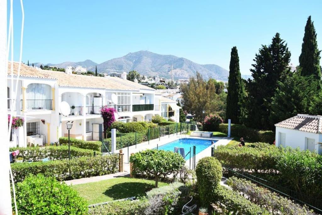 Lux 2 Kmr App Stella Blanca Met Zwembaden Airco En Zeezicht Apartman Fuengirola Kültér fotó