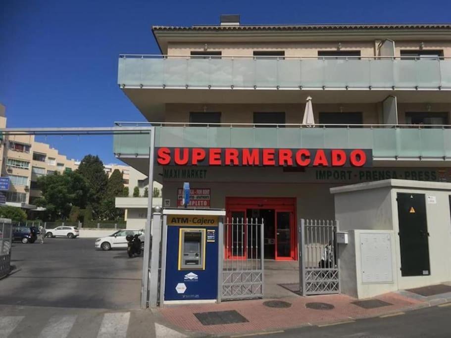 Lux 2 Kmr App Stella Blanca Met Zwembaden Airco En Zeezicht Apartman Fuengirola Kültér fotó