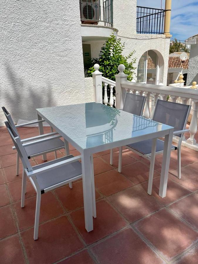 Lux 2 Kmr App Stella Blanca Met Zwembaden Airco En Zeezicht Apartman Fuengirola Kültér fotó