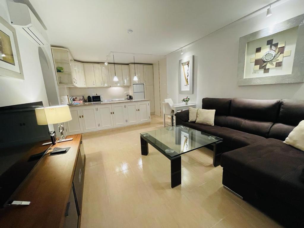 Lux 2 Kmr App Stella Blanca Met Zwembaden Airco En Zeezicht Apartman Fuengirola Kültér fotó